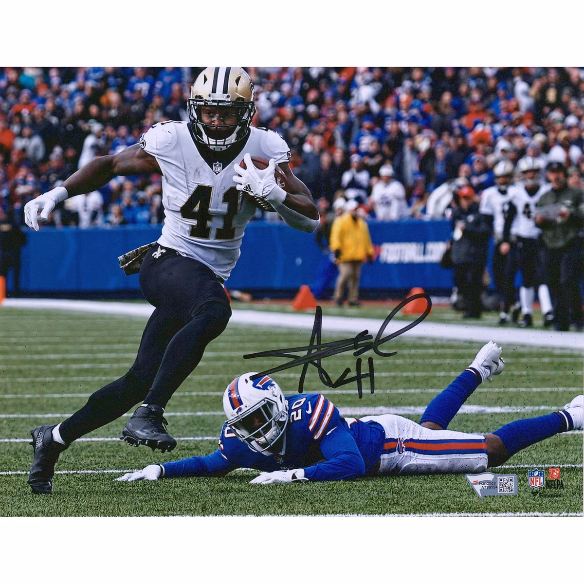 Alvin Kamara New Orleans Saints Autographed 8" x 10" White Horizontal Photograph